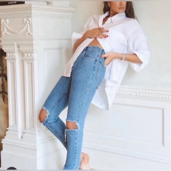 WEWOREWHAT DANIELLE VINTAGE HIGH RISE STRAIGHT STRETCH JEANS 26 DESTROYED NWT - Picture 2 of 6